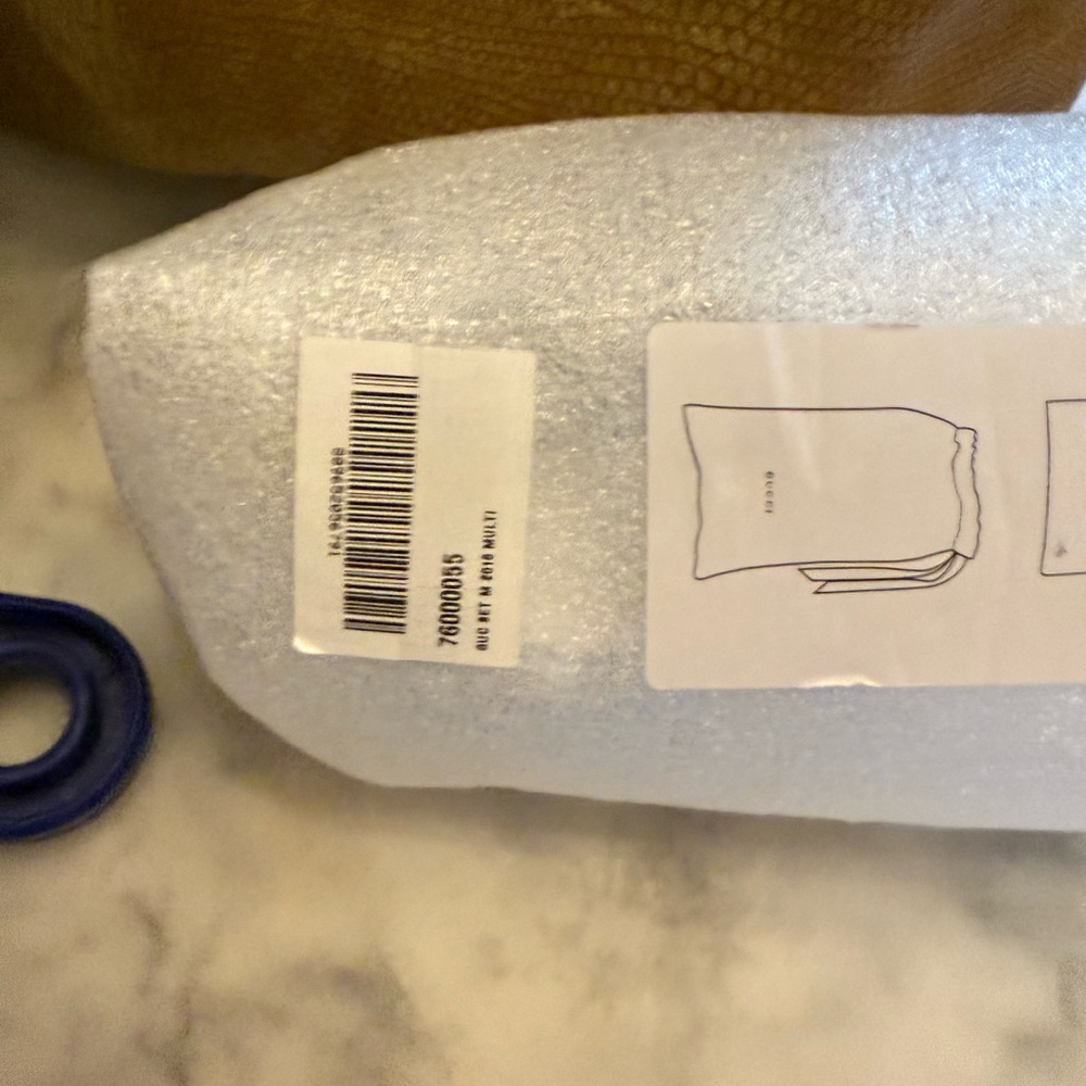 Gucci Silver and Black Aviator Sunglasses - Picture 7 of 7